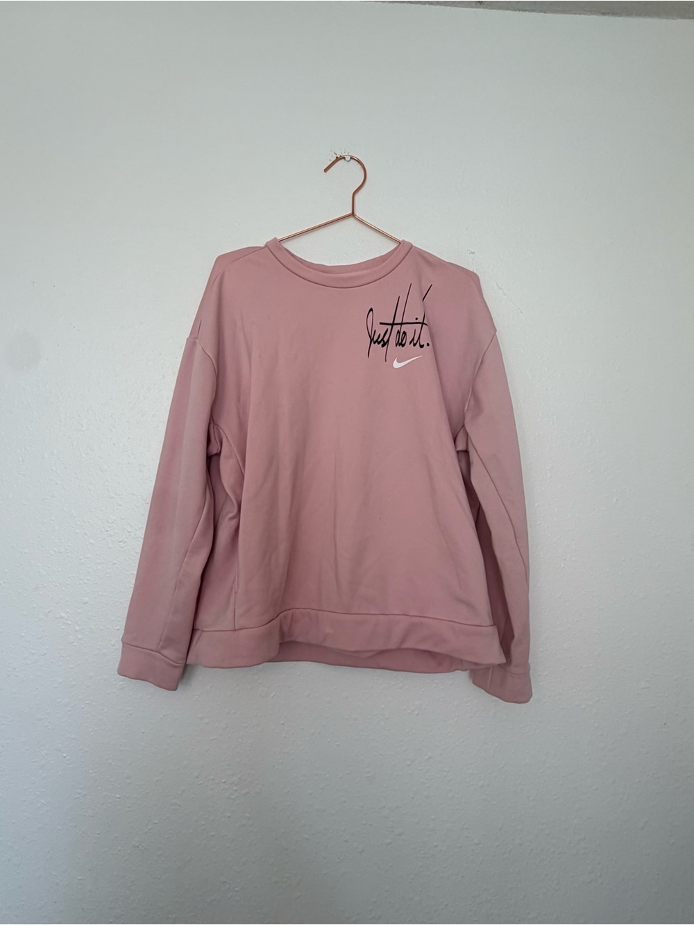 Nike Women’s Dusty Pink 'Just Do It.' Crewneck Sweatshirt